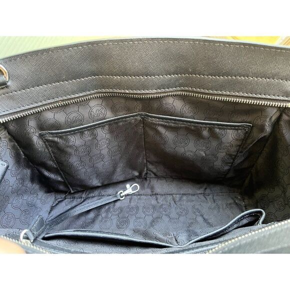 MICHAEL KORS Extra Large White Black Tote Bag Crossbody Saffiano Leather Selma - Picture 8 of 12